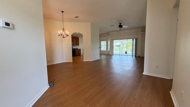 515 S Valencia Cir Circle SW, Vero Beach, FL 32968