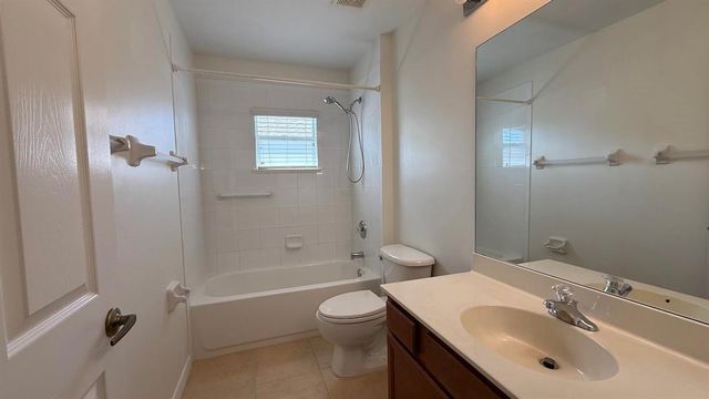 515 S Valencia Cir Circle SW, Vero Beach, FL 32968