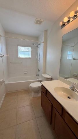 515 S Valencia Cir Circle SW, Vero Beach, FL 32968