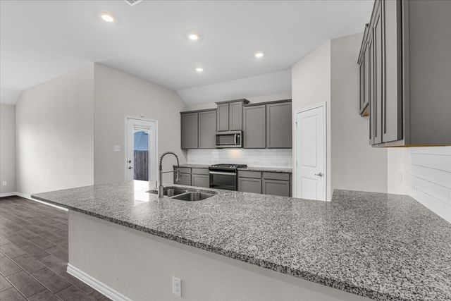 11309 Ponderosa Trail, Aubrey, TX 76227