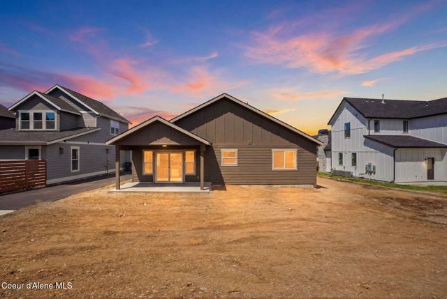 3476 N Blaze Loop, Post Falls, ID 83854