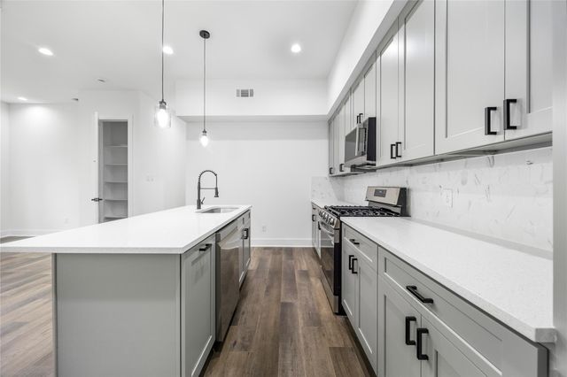 6530 Tuskegee Street A, Houston, TX 77091