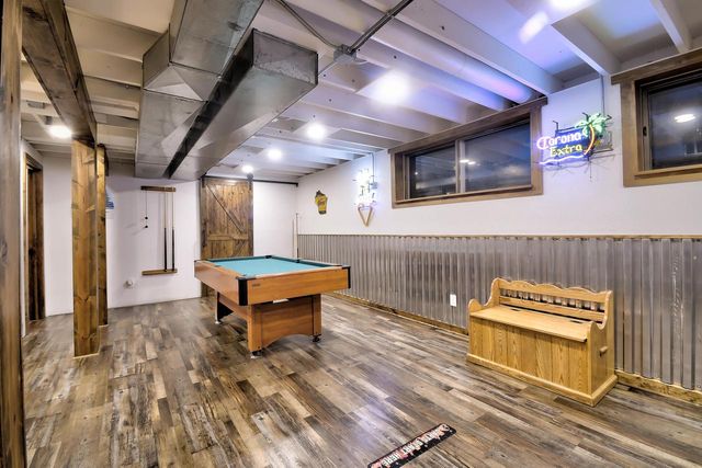 2112 Deerfield DRIVE, West Bend, WI 53090