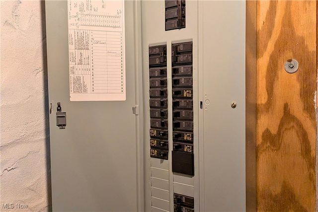 122 13th Street NE, New Philadelphia, OH 44663