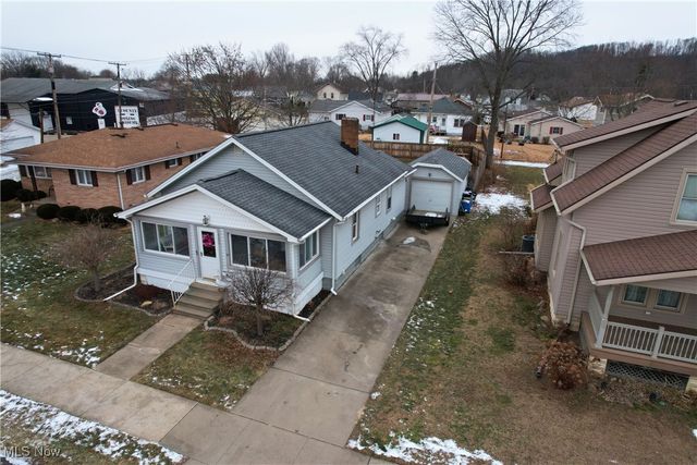 122 13th Street NE, New Philadelphia, OH 44663