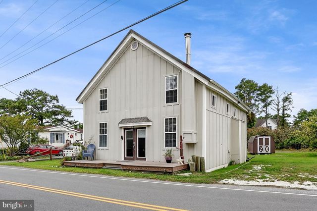 5277 MAIN ST, Chincoteague Island, VA 23336