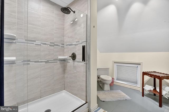 5277 MAIN ST, Chincoteague Island, VA 23336