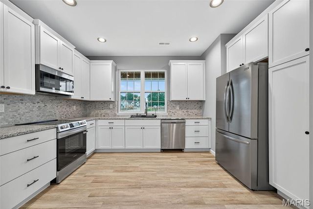 210 Jimmy H Drive, Jonesburg, MO 63351