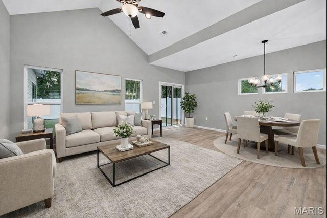 210 Jimmy H Drive, Jonesburg, MO 63351