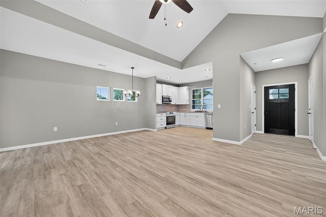 210 Jimmy H Drive, Jonesburg, MO 63351