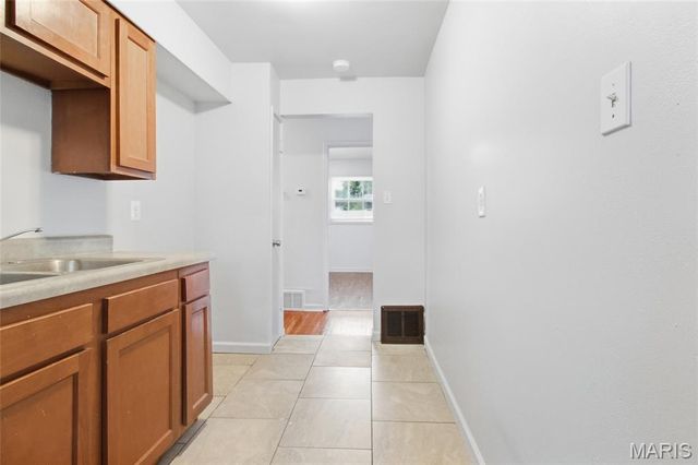 323 Crawford Road, Unincorporated, MO 63137
