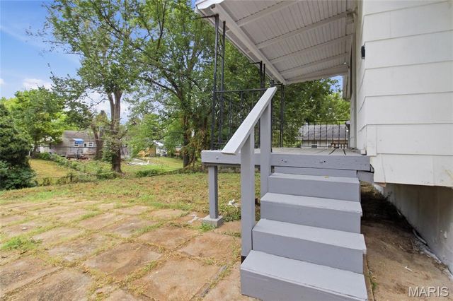 323 Crawford Road, Unincorporated, MO 63137