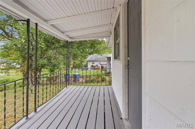 323 Crawford Road, Unincorporated, MO 63137