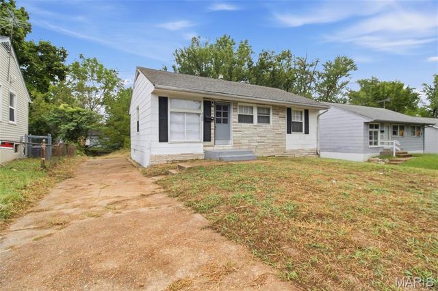 323 Crawford Road, Unincorporated, MO 63137