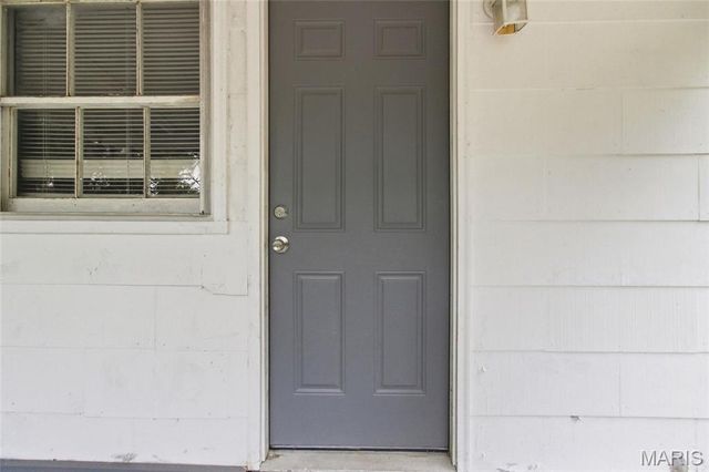 323 Crawford Road, Unincorporated, MO 63137