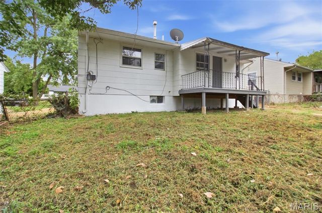 323 Crawford Road, Unincorporated, MO 63137