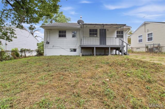 323 Crawford Road, Unincorporated, MO 63137