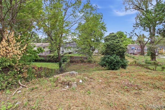 323 Crawford Road, Unincorporated, MO 63137