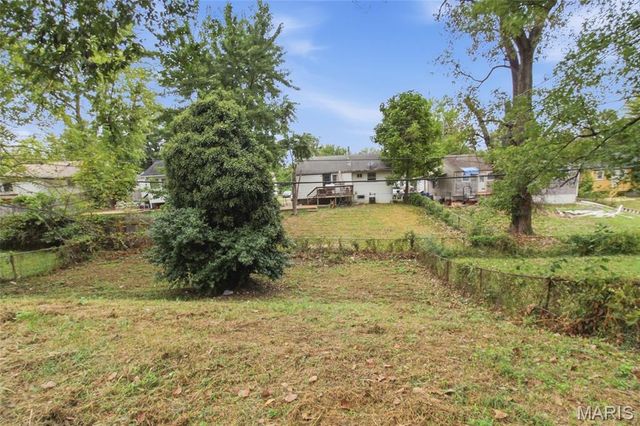 323 Crawford Road, Unincorporated, MO 63137