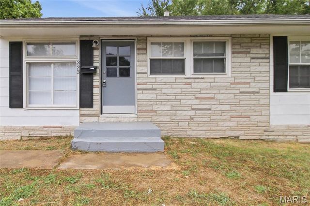 323 Crawford Road, Unincorporated, MO 63137