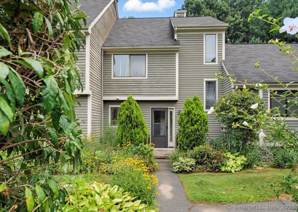6 Wild Rose Court 6, Bloomfield, CT 06002