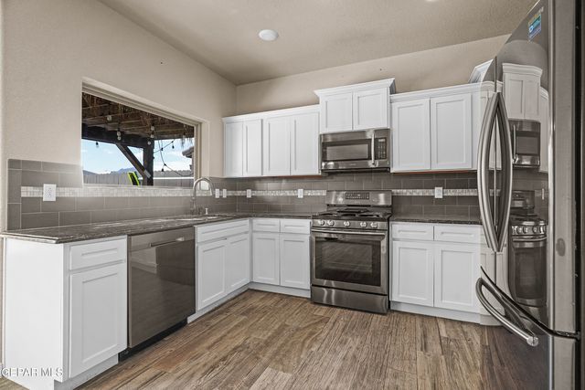 7816 ENCHANTED PATH Drive, El Paso, TX 79911