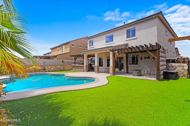 7816 ENCHANTED PATH Drive, El Paso, TX 79911