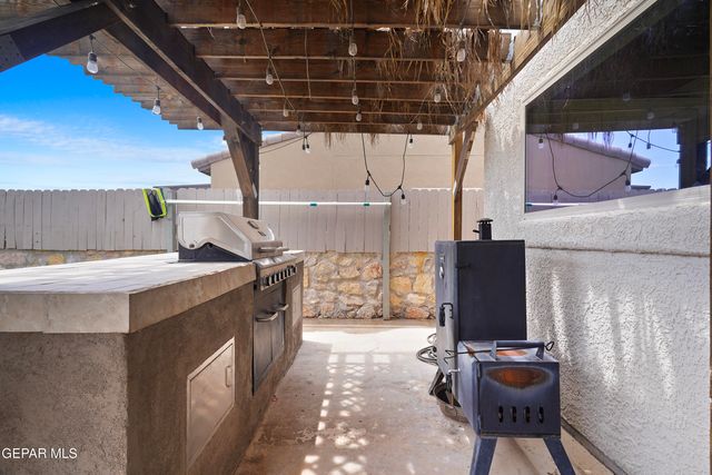 7816 ENCHANTED PATH Drive, El Paso, TX 79911