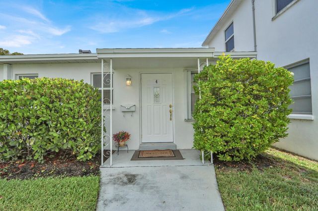 10084 Meridian Way N 4, Palm Beach Gardens, FL 33410