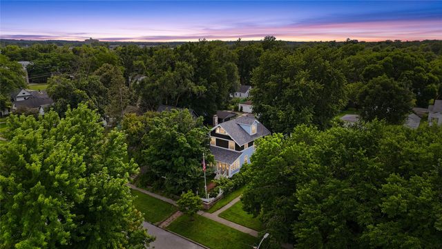 530 6th Street, West Des Moines, IA 50265