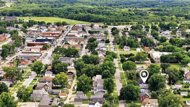 530 6th Street, West Des Moines, IA 50265