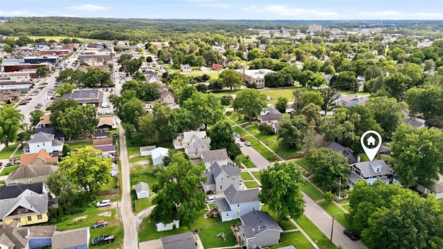 530 6th Street, West Des Moines, IA 50265