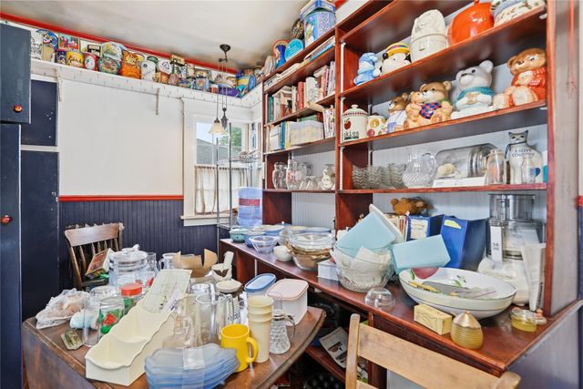 530 6th Street, West Des Moines, IA 50265