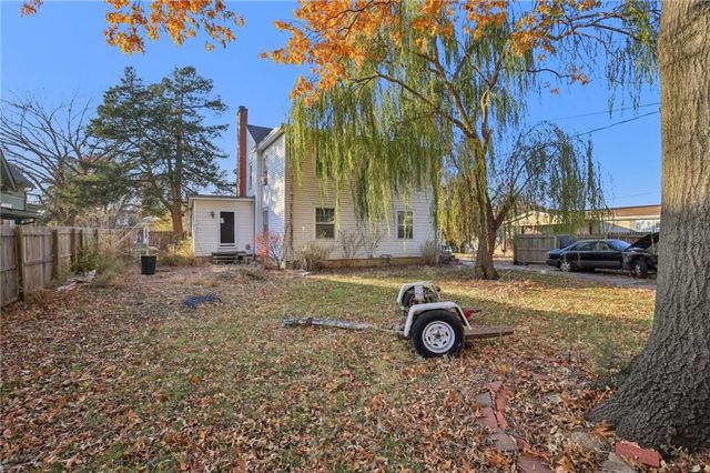 933 S Main Street, Ottawa, KS 66067