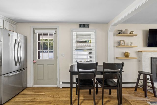 1392 Old Pleasant St, Bridgewater, MA 02324