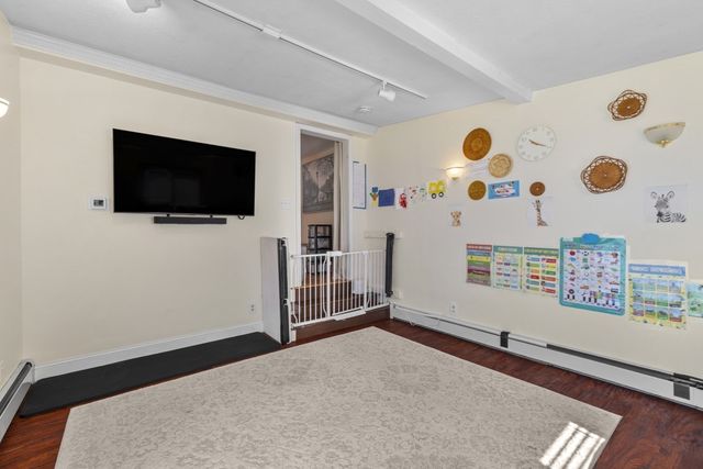 1392 Old Pleasant St, Bridgewater, MA 02324
