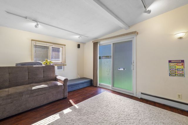1392 Old Pleasant St, Bridgewater, MA 02324