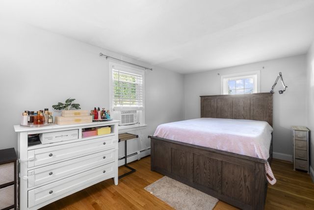 1392 Old Pleasant St, Bridgewater, MA 02324