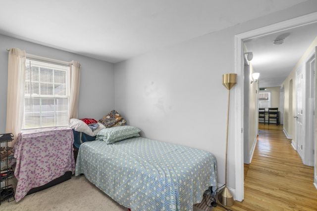 1392 Old Pleasant St, Bridgewater, MA 02324