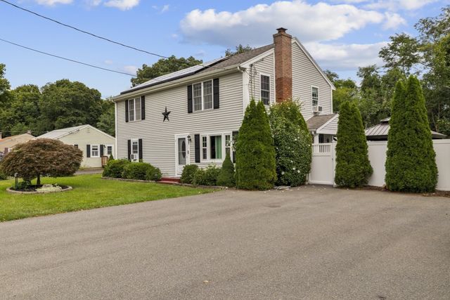 1392 Old Pleasant St, Bridgewater, MA 02324