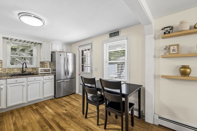 1392 Old Pleasant St, Bridgewater, MA 02324
