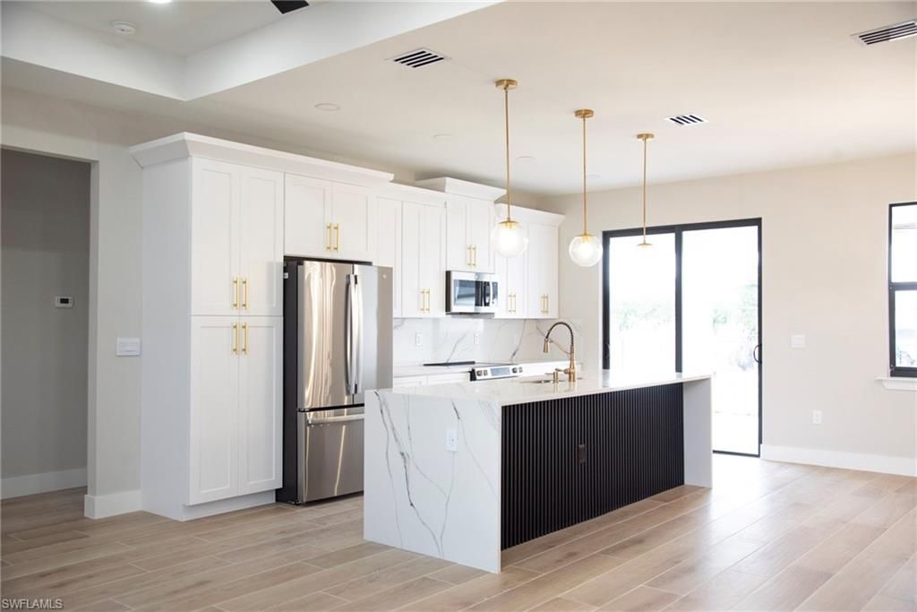 1015 Agnes AVE, LEHIGH ACRES, FL 33971 — photo 4