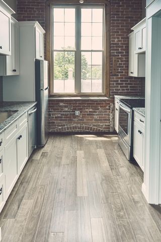 45 Summer 401, Leominster, MA 01453