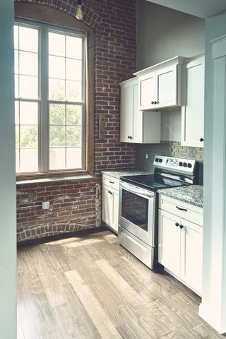 45 Summer 401, Leominster, MA 01453