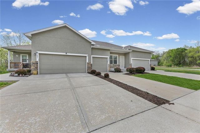 633 N 74th Street, Kansas City, KS 66112