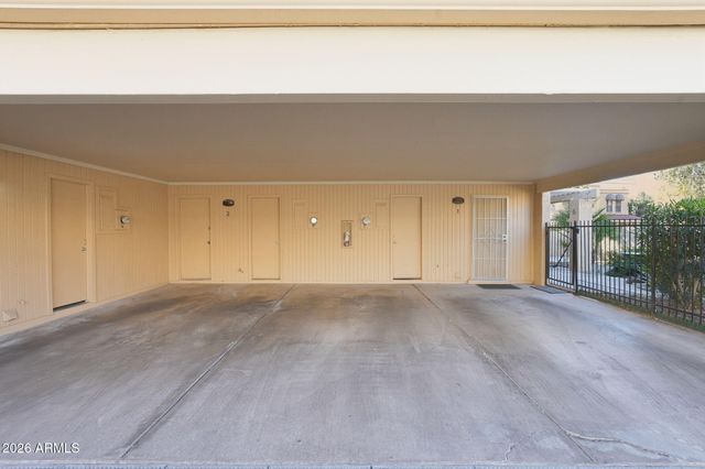 744 E North Lane 2, Phoenix, AZ 85020