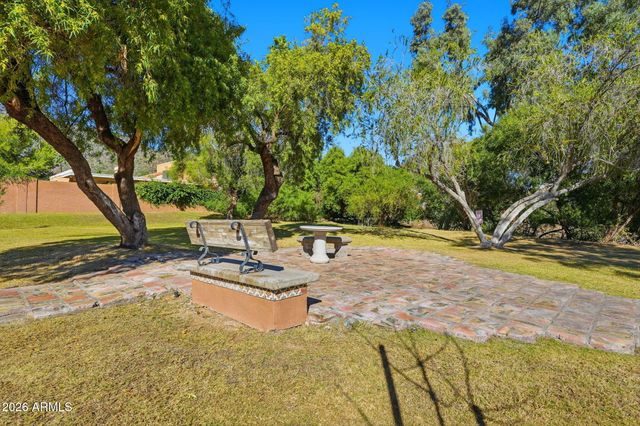 744 E North Lane 2, Phoenix, AZ 85020