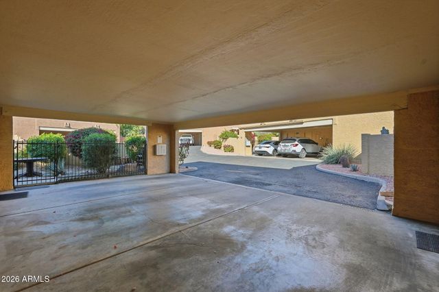 744 E North Lane 2, Phoenix, AZ 85020