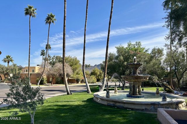 744 E North Lane 2, Phoenix, AZ 85020