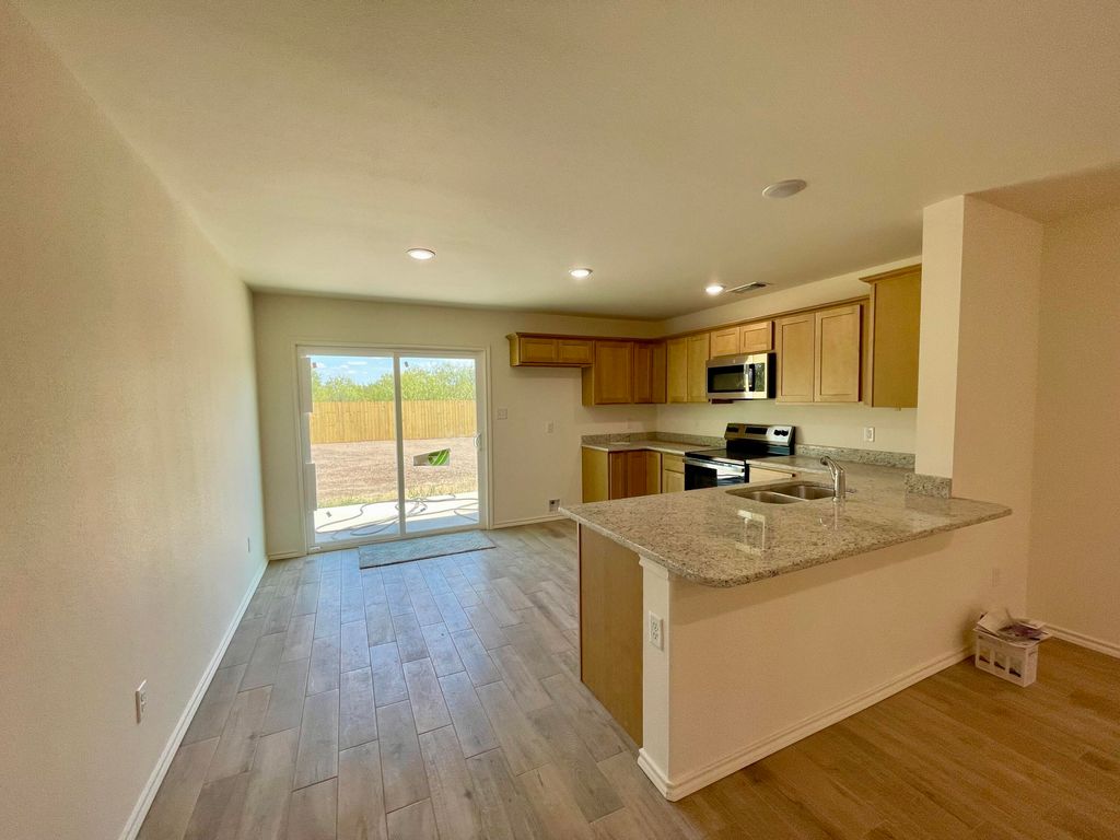 Image 4 of property listing at 3806 Crockett Street, San Angelo, TX 76903